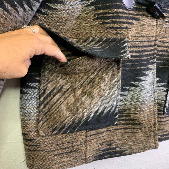COWGIRL LEGEND Coat Jacket Southwestern Aztec Snap Up w/Toggle Closure Faux Fur - Picture 8 of 16